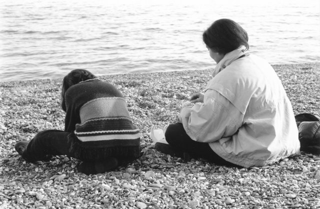 Con i propri pensieri in spiaggia